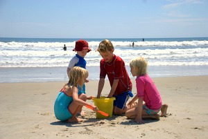 Example of Fiji family resorts and it's beaches with kids