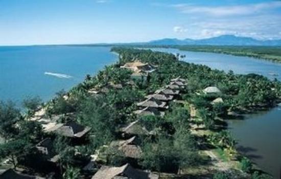 Sonaisali resort is close to Nadi airport