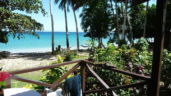 Matana beach resort Fiji the dive boat