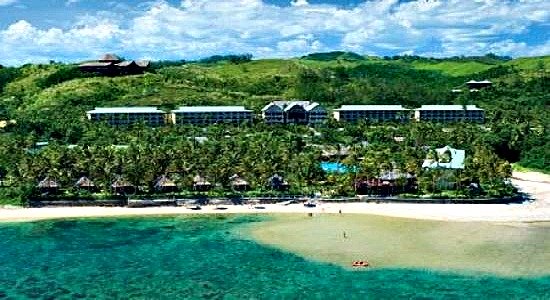 Outrigger on the Lagoon Fiji