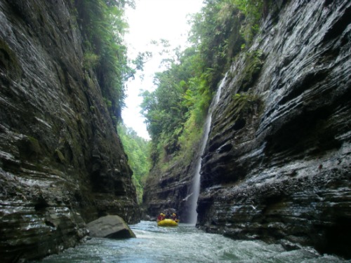 Stunning scenery on a Sigatoka River safari in Fiji